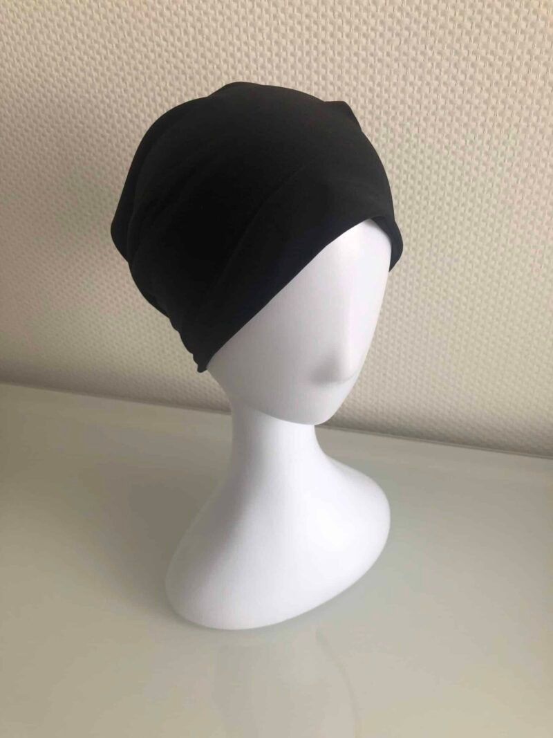 Bonnet à Hijab tube noir sous hijab