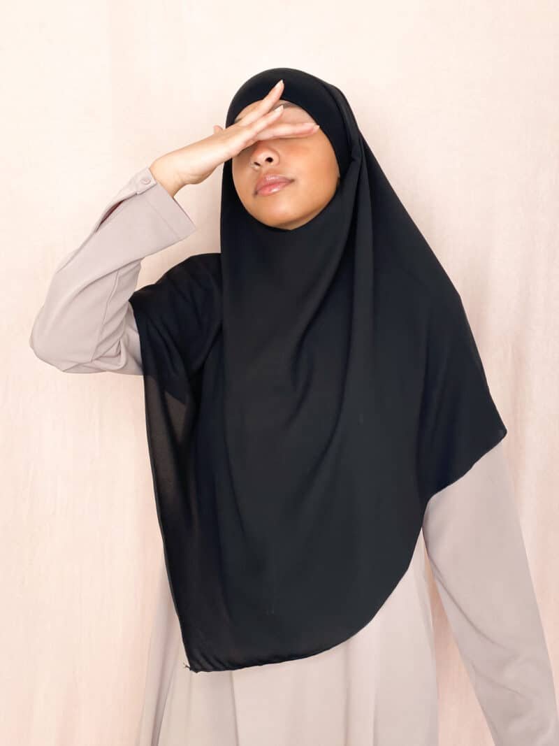 Khimar court pointu en mousseline noir