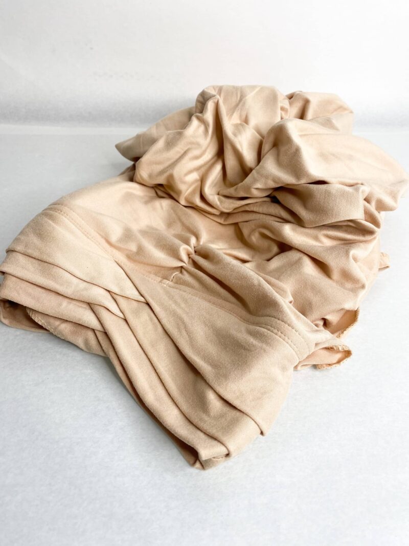 Hijab Jersey Croisé trois bandes beige nude