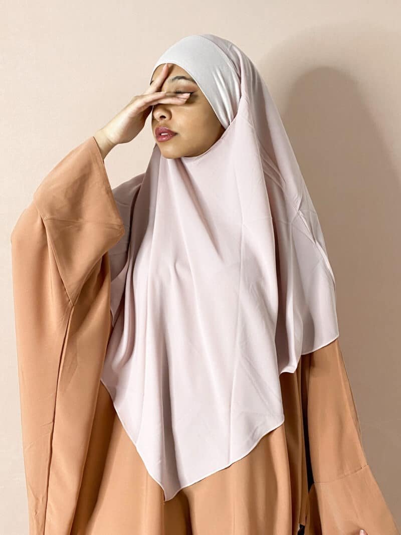 Khimar court pointu en mousseline rose