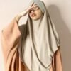 Khimar court pointu en mousseline beige