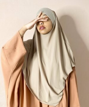 Khimar court pointu en mousseline beige