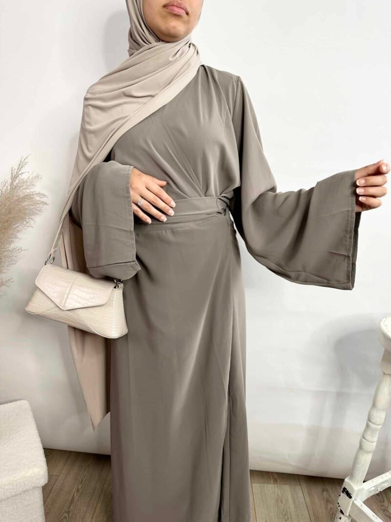 Abaya à Nouer