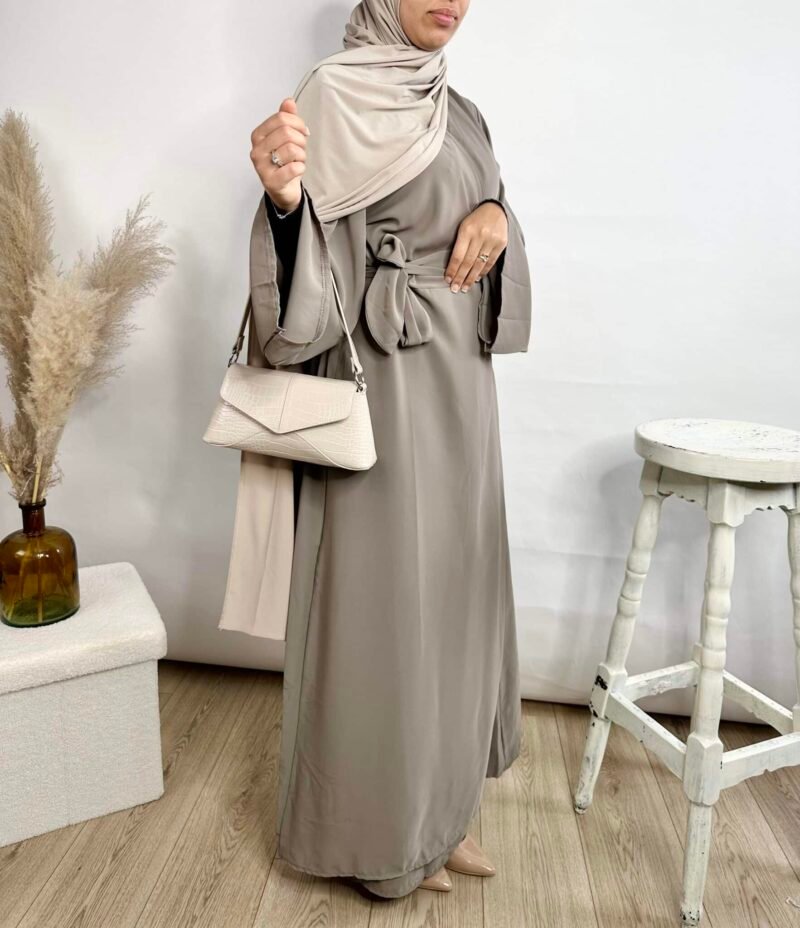 Abaya à Nouer