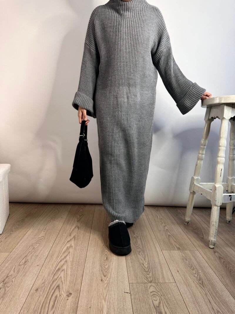 Robe pull longue manche évasé