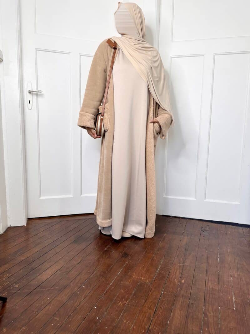 Manteau long en laine avec poches profil marron fourrure