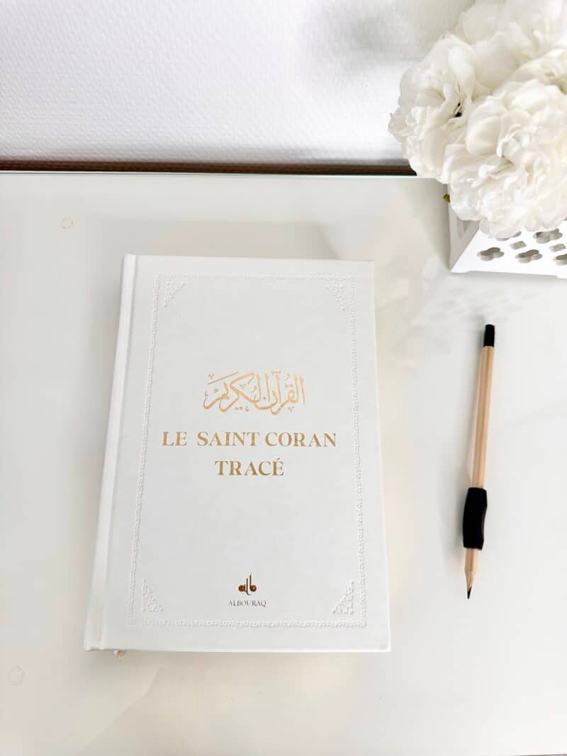 Le saint Coran à tracer écrire Quran blanc écriture